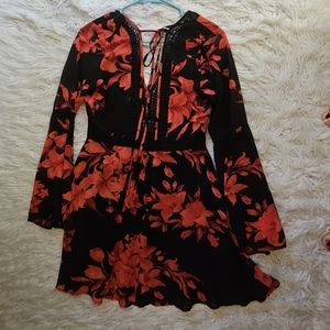 Lulus Red and black little dress♥️ gorgeous -size Medium